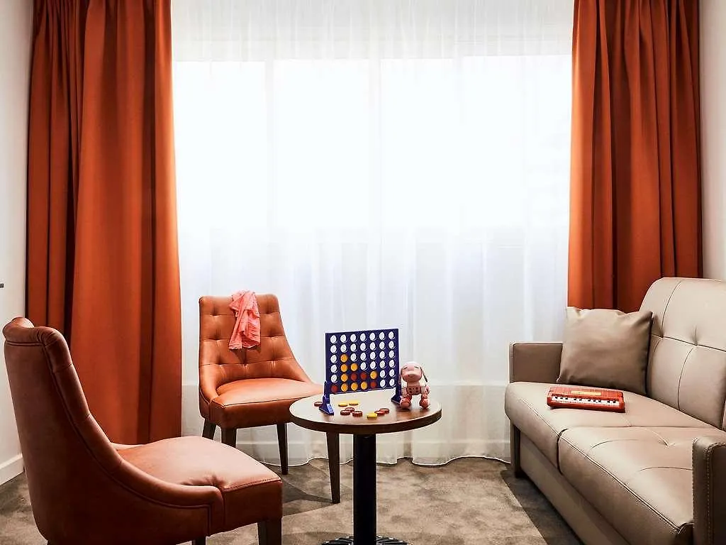 Ibis Styles Hyeres Rooftop & Spa Francia