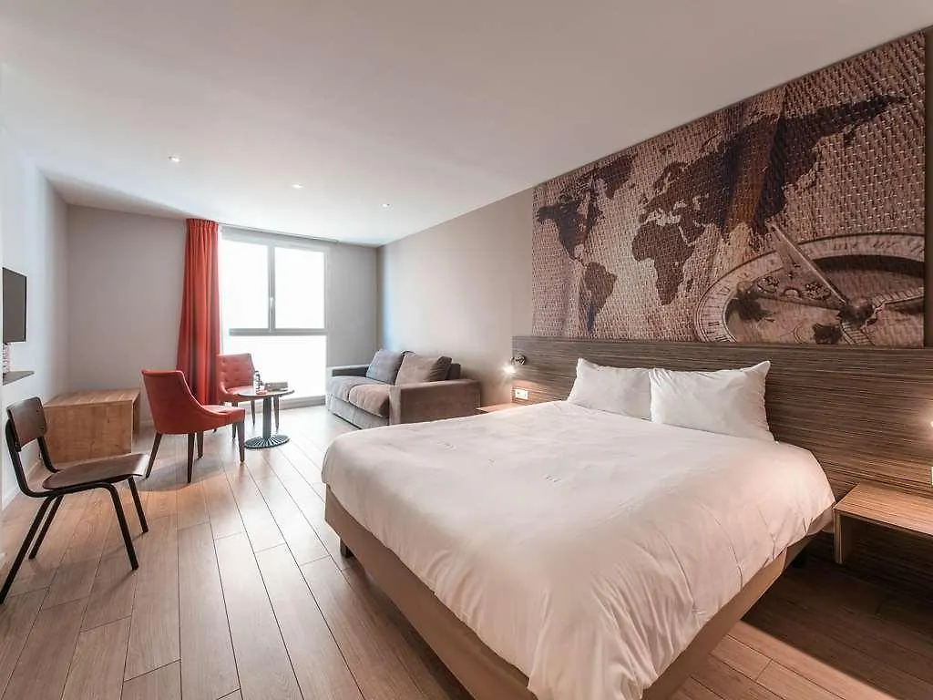 Ibis Styles Hyeres Rooftop & Spa 3*,  Francia