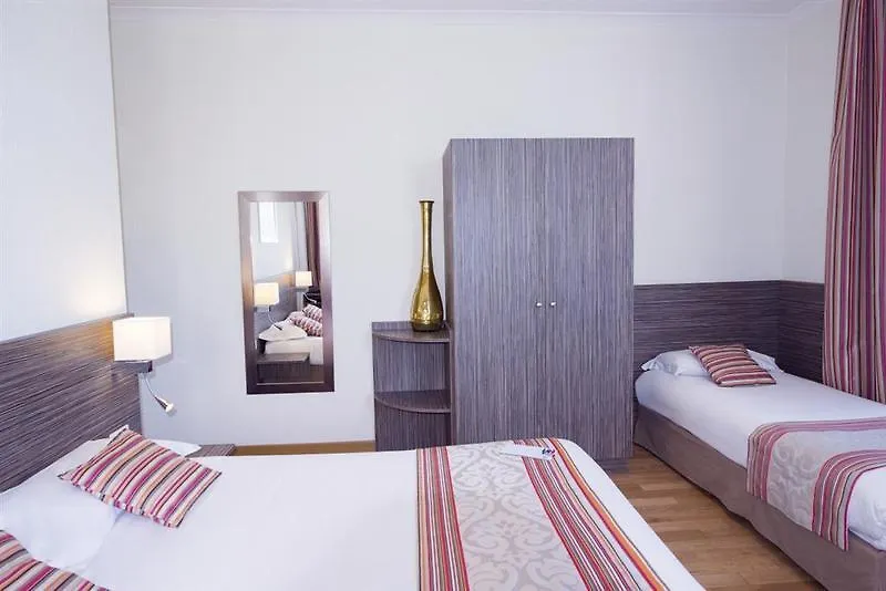 Ibis Styles Hyeres Rooftop & Spa 3*,