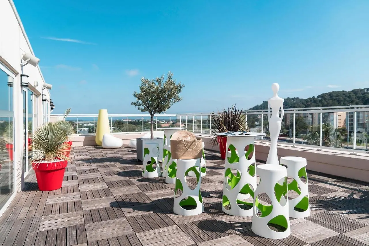 Ibis Styles Hyeres Rooftop & Spa 3*,  Francia